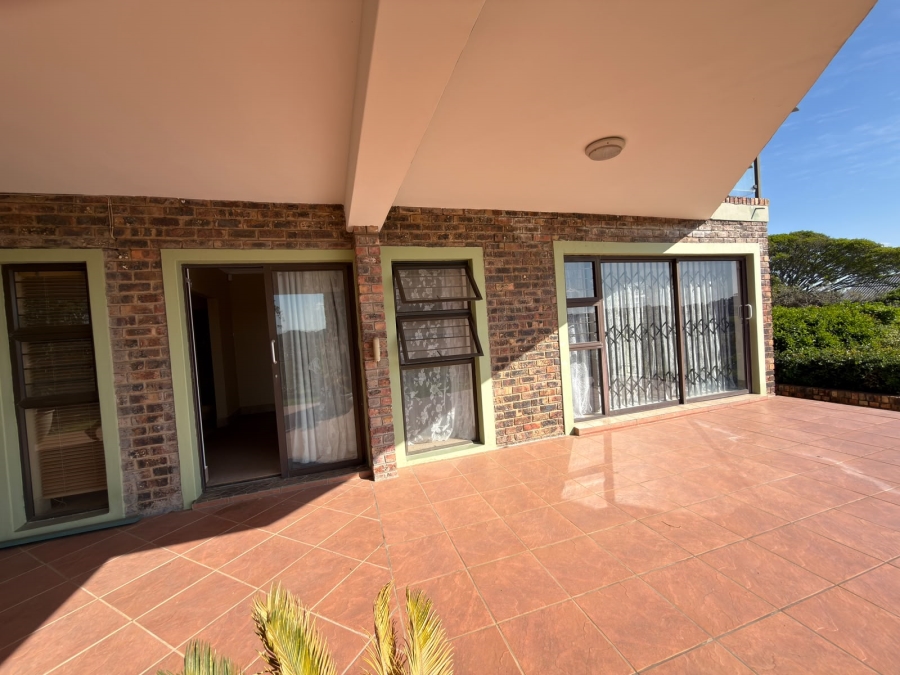 6 Bedroom Property for Sale in West Bank Eastern Cape